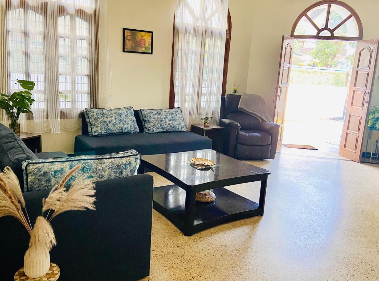 Roshani Pool Villa Gurgaon - 7Br #Privatepool #Villa #Bungalow #Garden #Staycation Kültér fotó