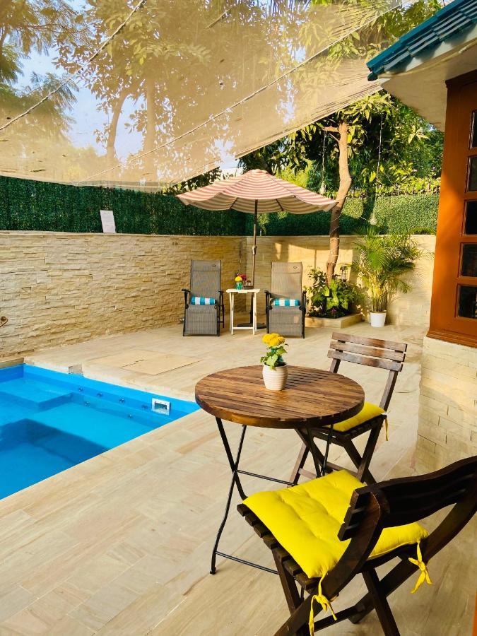 Roshani Pool Villa Gurgaon - 7Br #Privatepool #Villa #Bungalow #Garden #Staycation Kültér fotó
